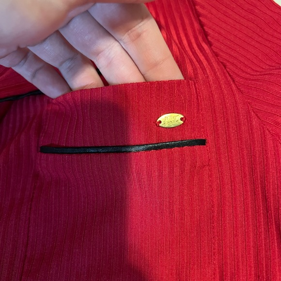 Chic Red Button-Up Pajama Set - Picture 4 of 7